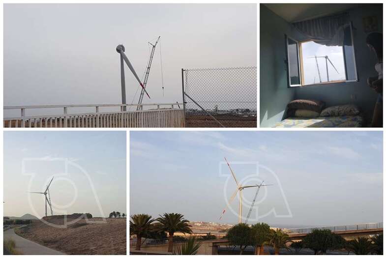 Instalación de las tres aspas del aerogenerador de Salinetas (Foto TA)